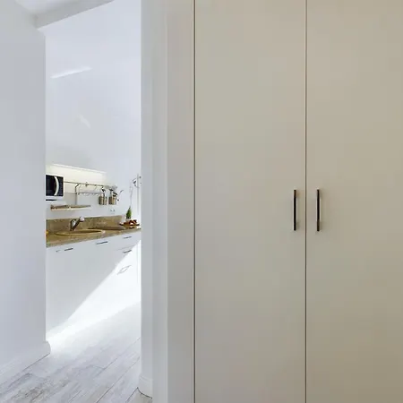 Eleganckie W Centrum Warszawy By Renters Warschau